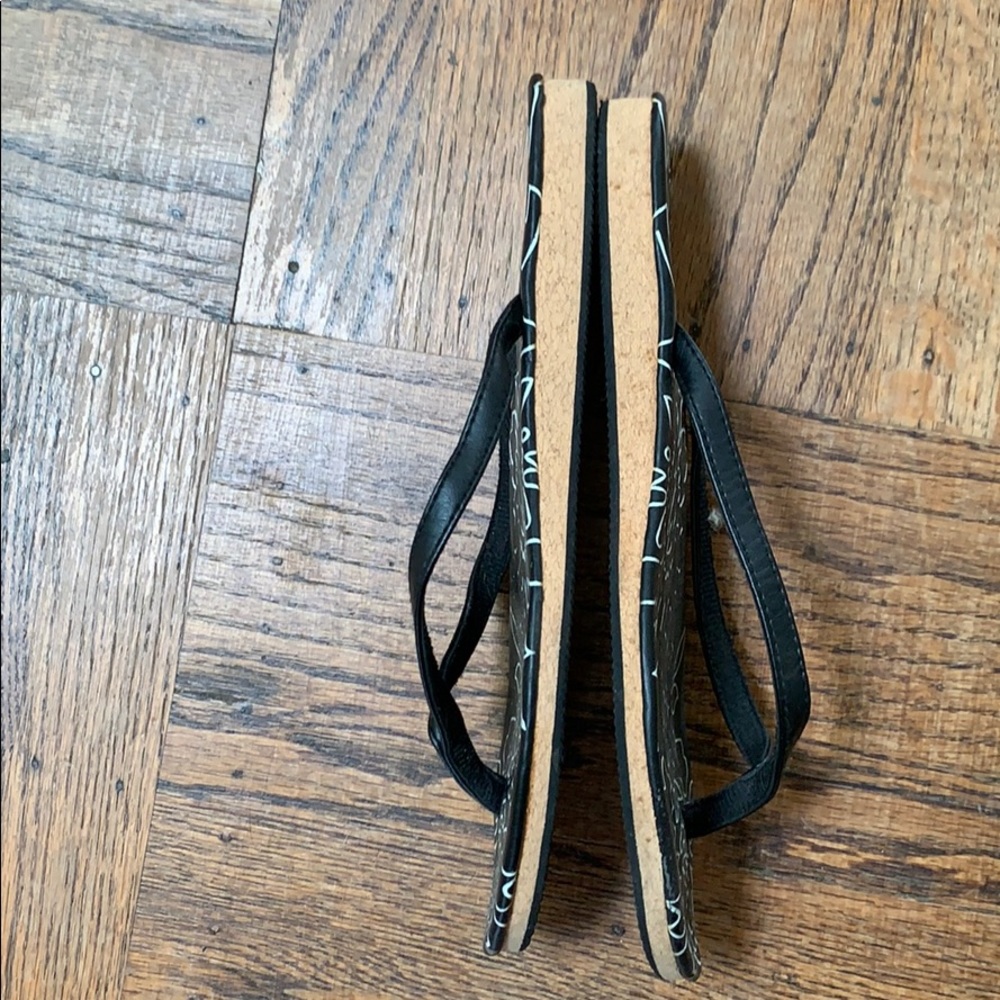 Sandals - Picture 3 of 4
